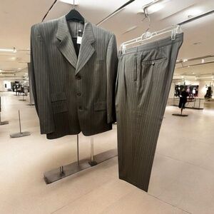 Victor, Men’s, Suit, Gray, Size 34, Buttons, Pockets, Long Sleeve, Lined.!